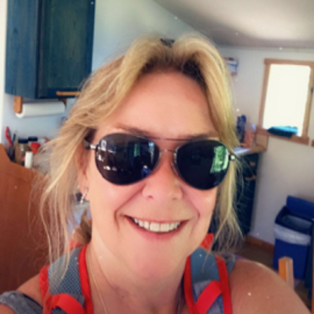 Meet your Posher, Lisa